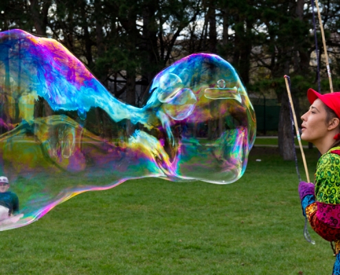 Seifenblasen_Kindergeburtstag_5 Riesenseifenblasen Showeinlage Kindergeburtstag