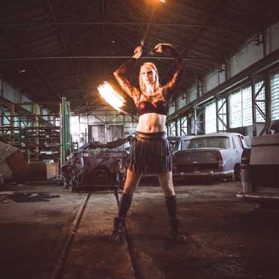 Feuershow - Circus Artist Annika